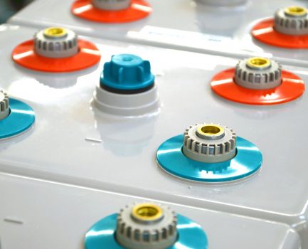 Hinweise für den Umgang mit Batteriespeichern bei Wasserschäden