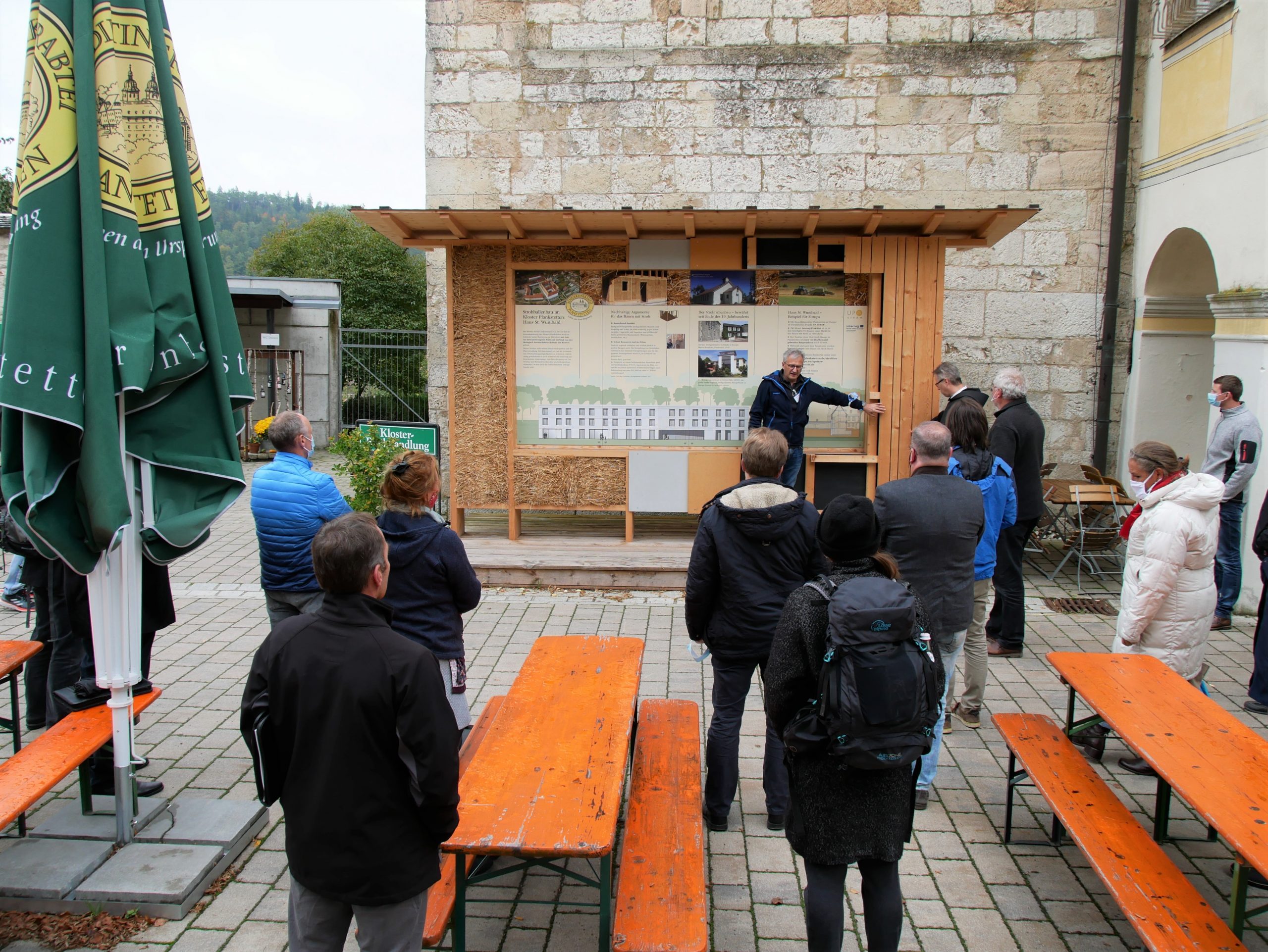 Moderner Strohbau im Kloster Plankstetten – C.A.R.M.E.N.-Fachgespräch am 15. Oktober in Berching