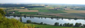 Symbolbild Fluss: die Donau bei Straubing.
