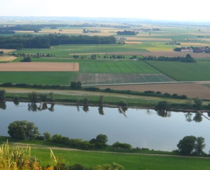 Nachhaltige Wärmeversorgung in Städten mit Flusswasserwärmepumpen