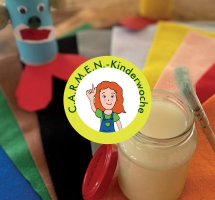 C.A.R.M.E.N.-Kinderwoche: Klebstoff aus Mehl