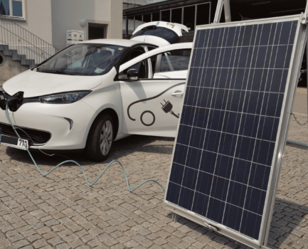 KfW-Förderprogramm „Solarstrom für Elektroautos“: Antragstellung ab sofort möglich!