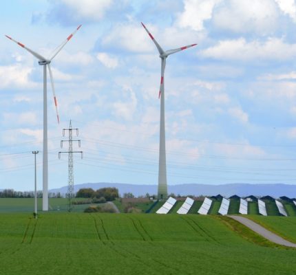 C.A.R.M.E.N.-WebSeminare zu Freiflächen-Photovoltaik und Windenergie