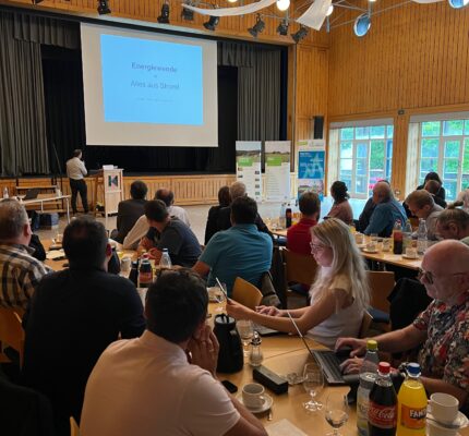 Fachgespräch zur Flexibilisierung von Biogasanlagen stößt auf großes Interesse – 65 Teilnehmende beim Informationsaustausch in Bayern
