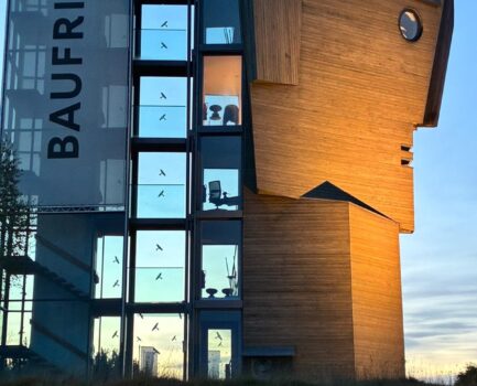 Vom Wald zum Haus: Zukunft des Holzbaus in Erkheim diskutiert