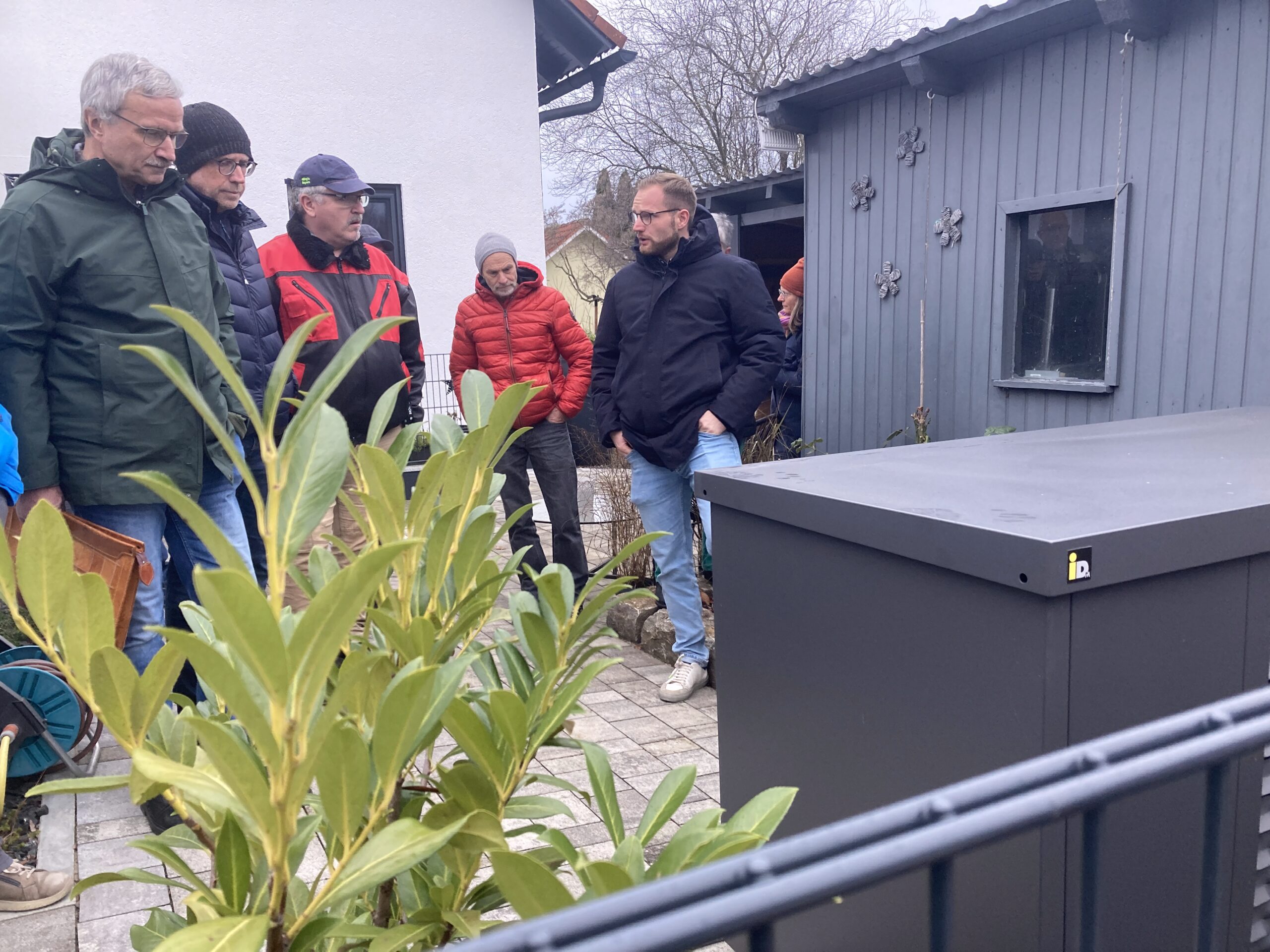 Spannende Praxiseinblicke beim Wärmepumpenspaziergang