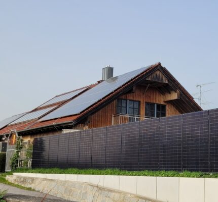 C.A.R.M.E.N.-WebSeminar „Wärme vom Dach – Solarthermie, PV & PVT“