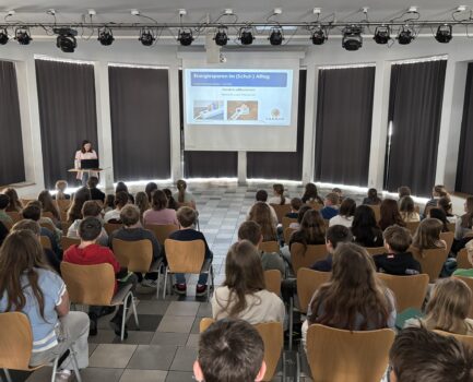 Praxisnahe Energiespartipps für Schule und Zuhause: Erfolgreiche Veranstaltung an der Stefan‑Krumenauer Realschule