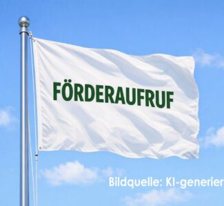 Fahne_Förderaufruf_Schriftzug_KI-generiert_BA_20260911_scaled