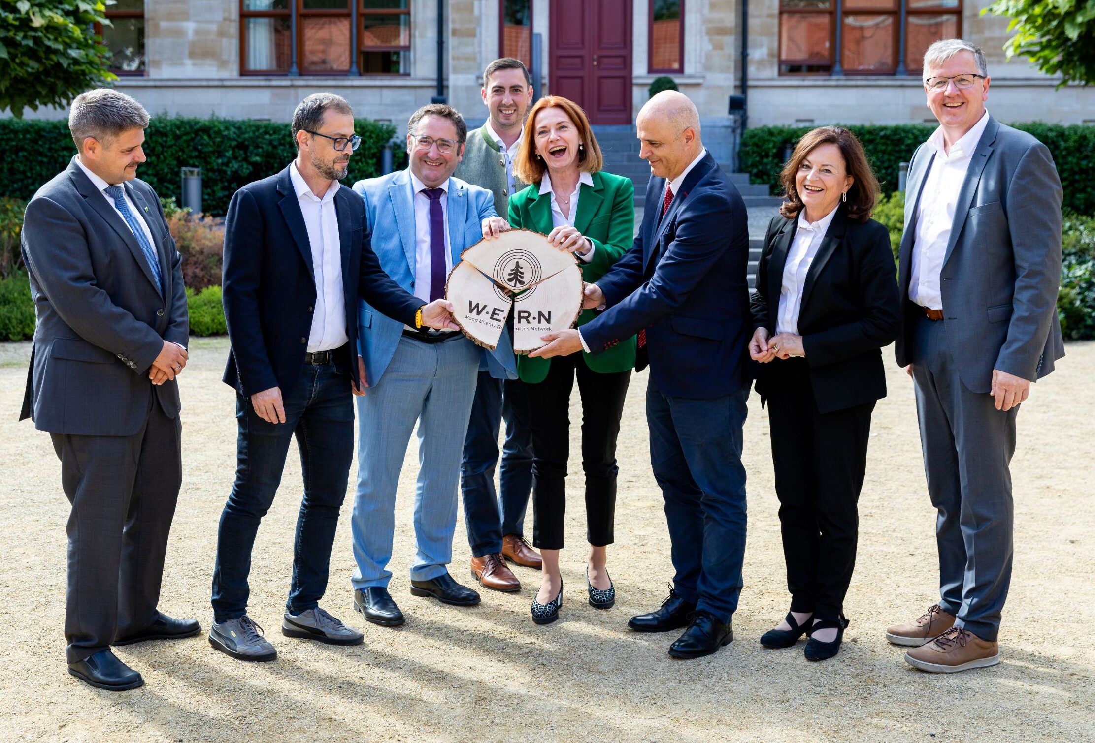 Bayern initiiert europäisches Netzwerk für Holzenergie
