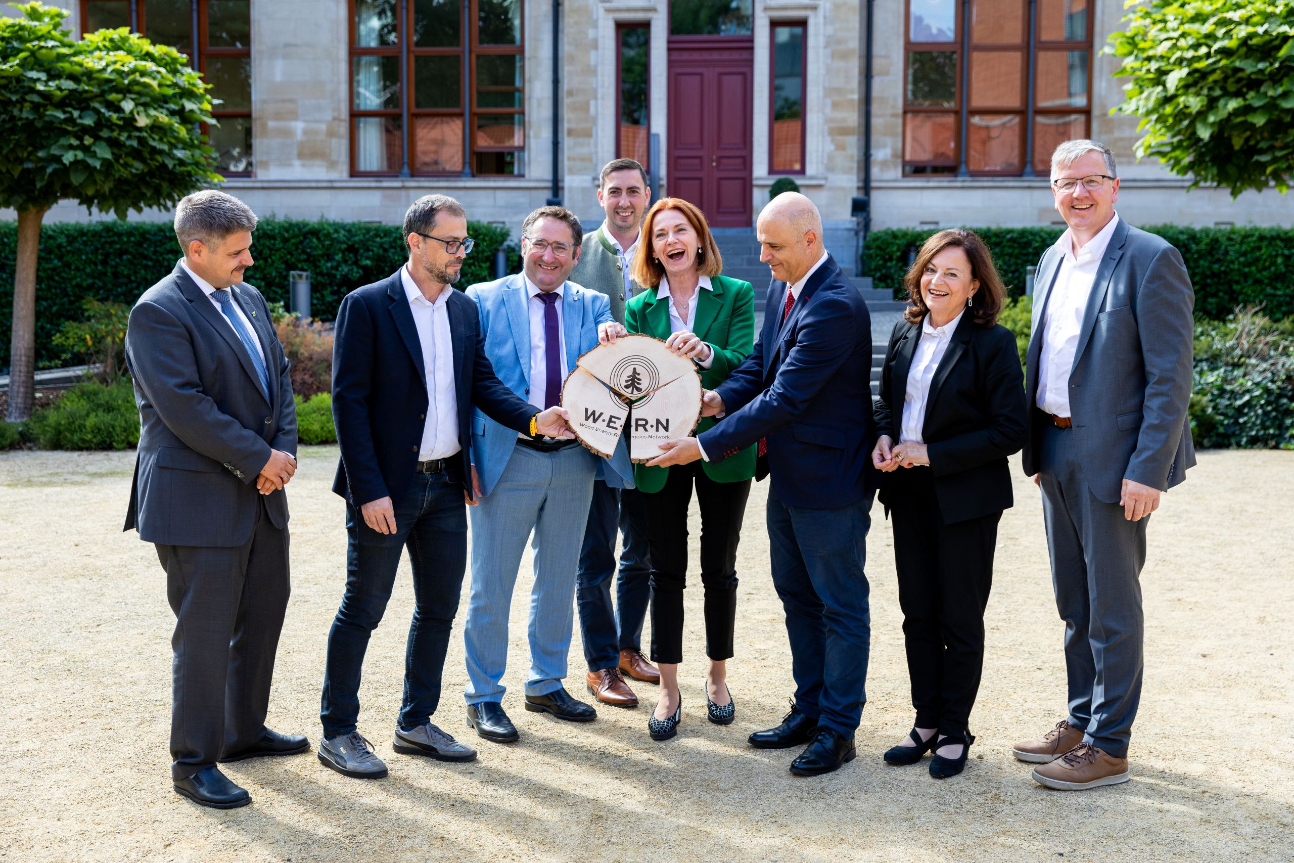 Bayern initiiert europäisches Netzwerk für Holzenergie
